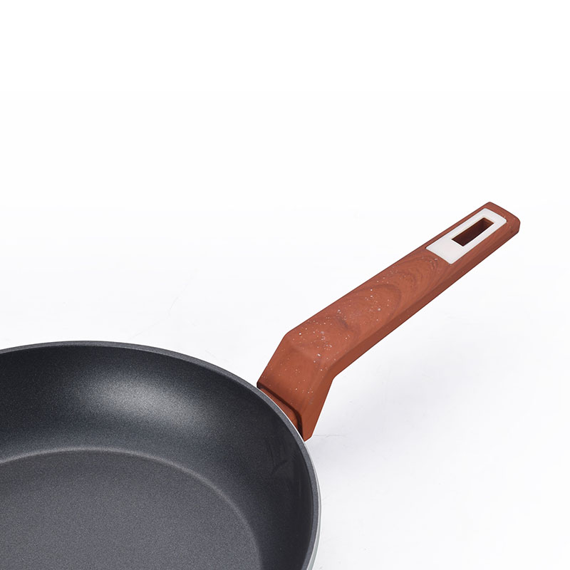 Wood Handle Aluminum Pots And Pans Forged Cookware