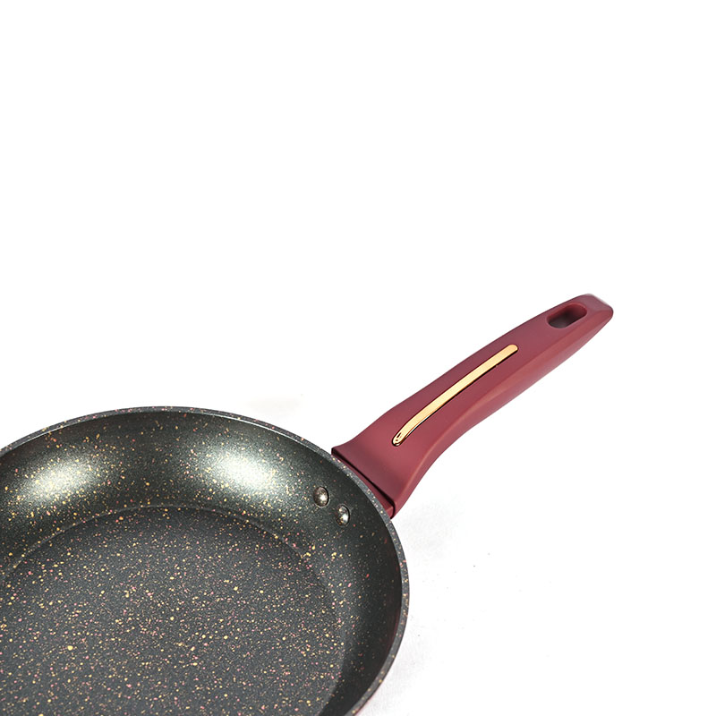 Telamon Burgundy Cookware Set with Golden Edge Accessories