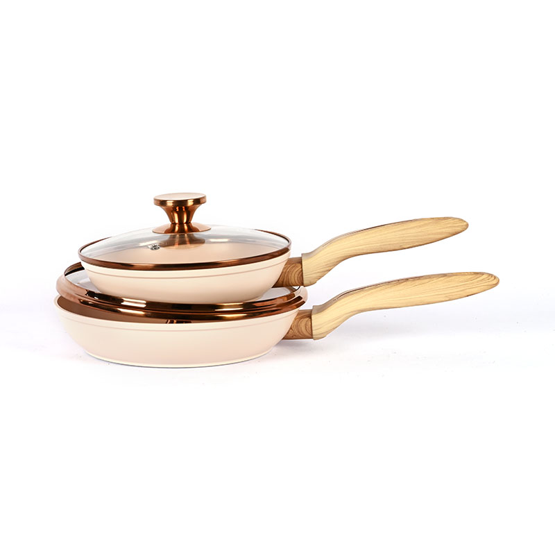Telamon Beige Cookware Set with Golden Edge Accessories
