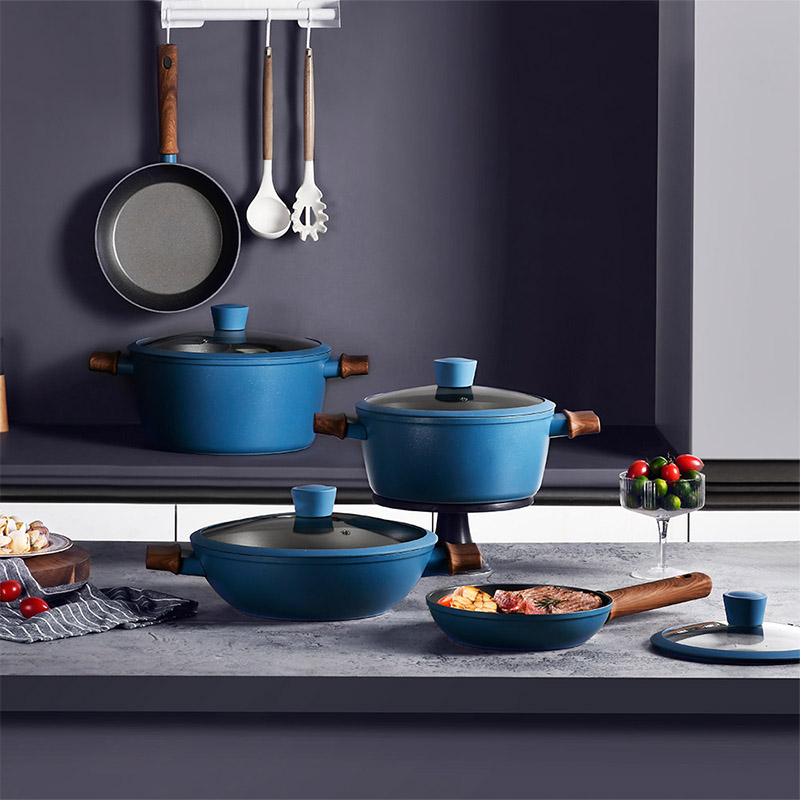 Telamon Classic Woodgrain Series Forged Cookware Set